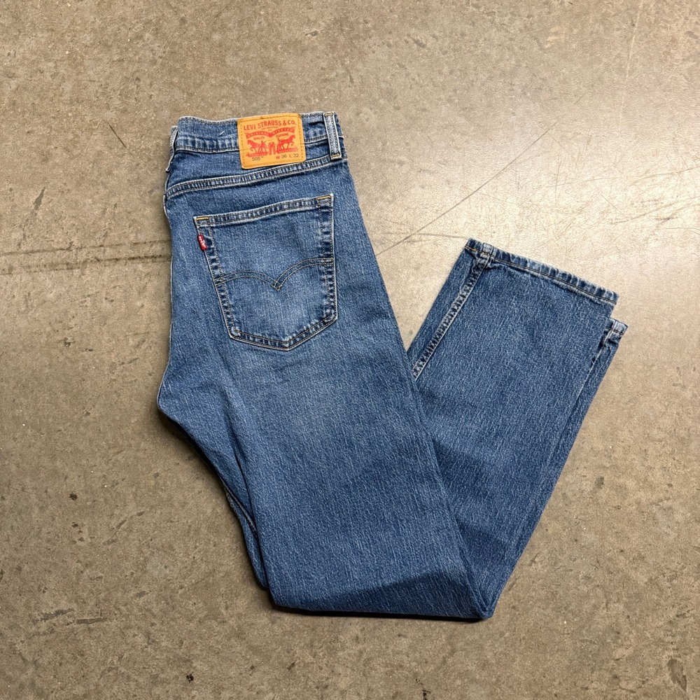 Levis 505 Regular Fit Straight Leg Jeans Mens 36x32 Medium Wash Blue Denim